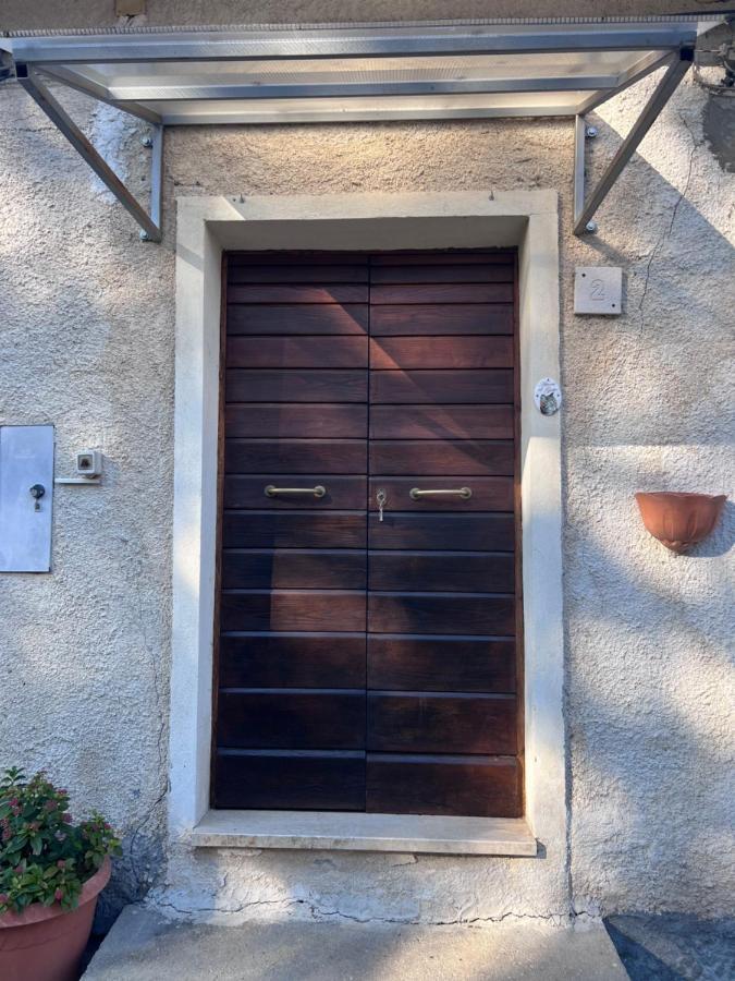 Il Rustico Uno A Bugnara Nella Valle Del Sagittario Sulmona Kültér fotó