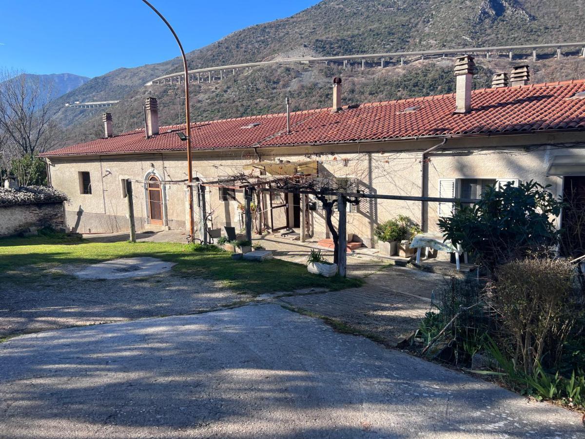 Il Rustico Uno A Bugnara Nella Valle Del Sagittario Sulmona Kültér fotó